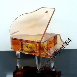 yunsheng茶金色水晶鋼琴音樂盒