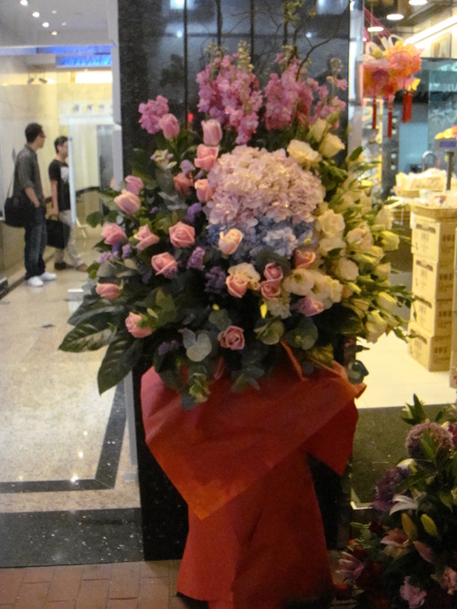大繡球花配日本射香柔和的組合